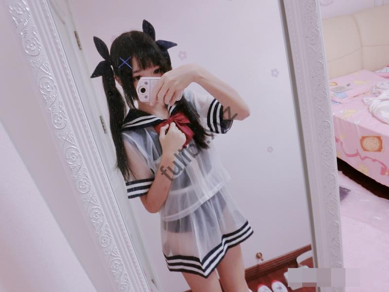 露脸小萝莉@工口小妖精会员视图19套合集[952P+10V/1.74G]