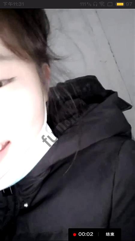 19岁露脸主播与门卫老大爷的故事[1V/34M]