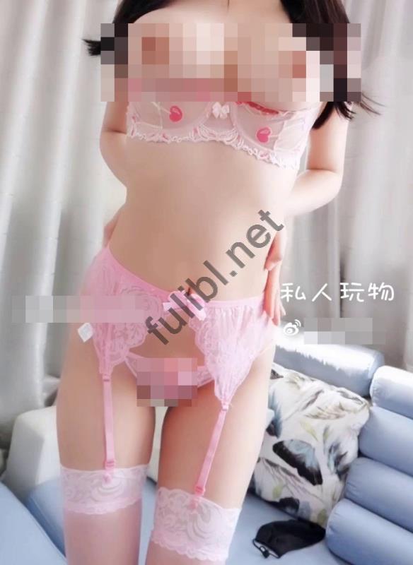 福利姬@私人玩物 - 粉色情趣套裝[1V/500M]
