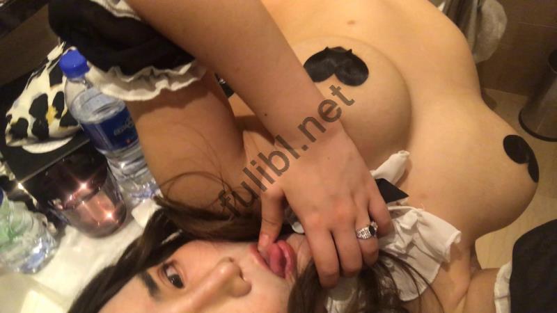 巨R模特@温心怡 尺度私拍合集[33V/459M]