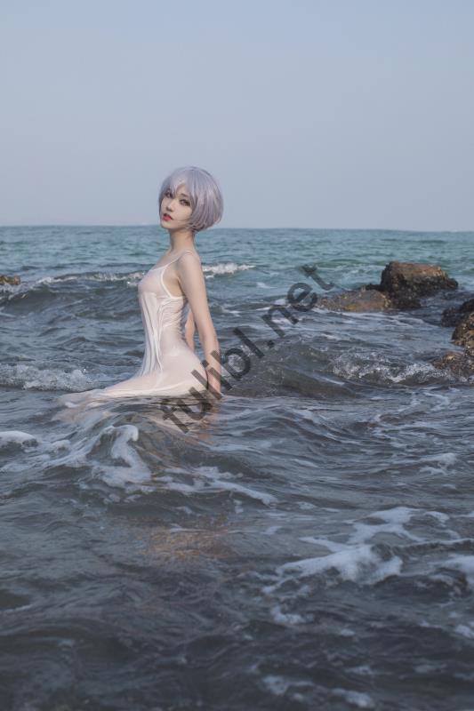 高质量coser@南桃Momoko - 爱宕制服+绫波丽白裙 2套合集[38P/227M]