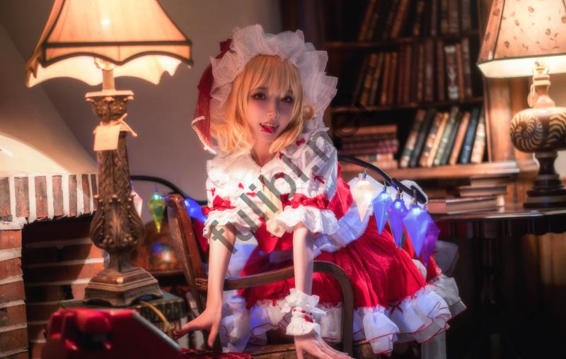 高质量coser@阿包也是兔娘 写真作品15套原版合集[184P/2.47G]