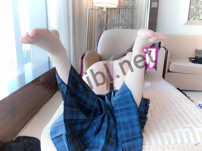 白虎福利姬@wink是可爱的wink - 可可爱爱英伦校服[41P+2V/945M]